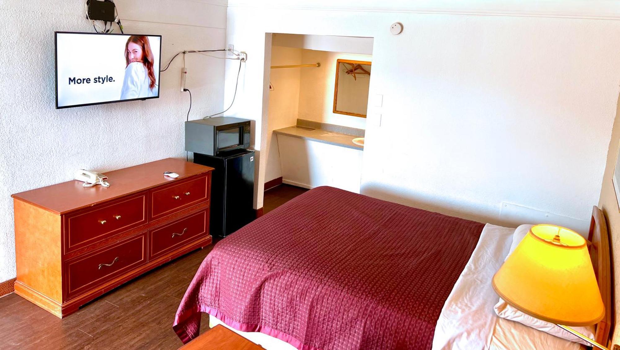Thunderbird Motel Hillsboro Extérieur photo