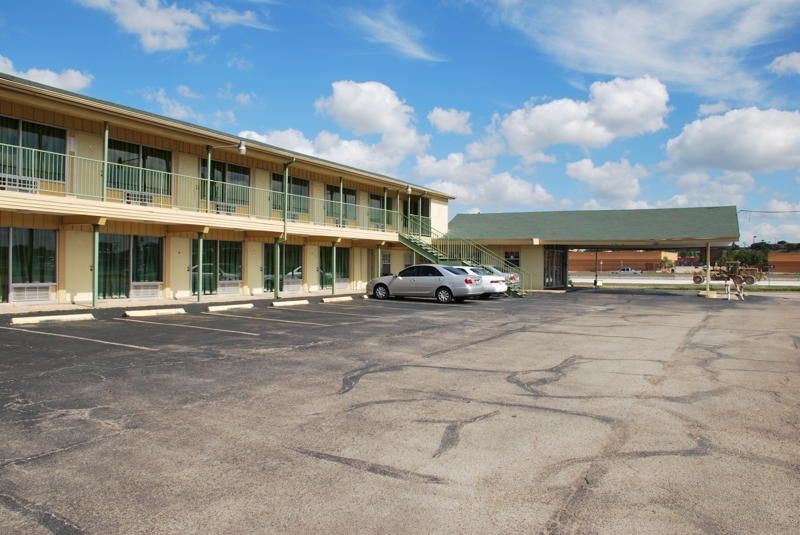 Thunderbird Motel Hillsboro Extérieur photo