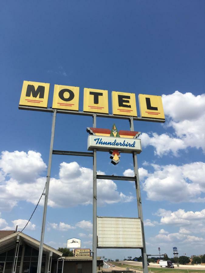Thunderbird Motel Hillsboro Extérieur photo